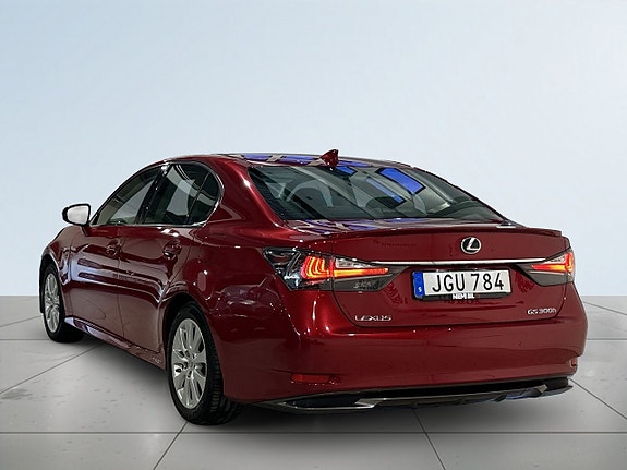 Lexus GS300h 5 of 5