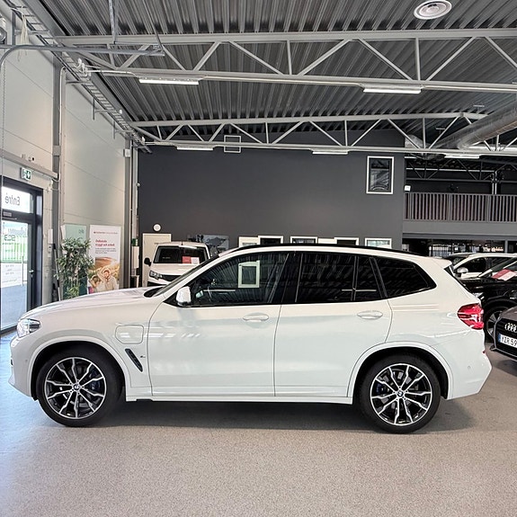 BMW X3 5 of 5