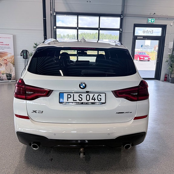 BMW X3 4 of 5