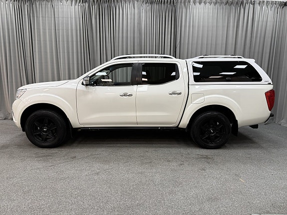 Nissan Navara 2 of 5