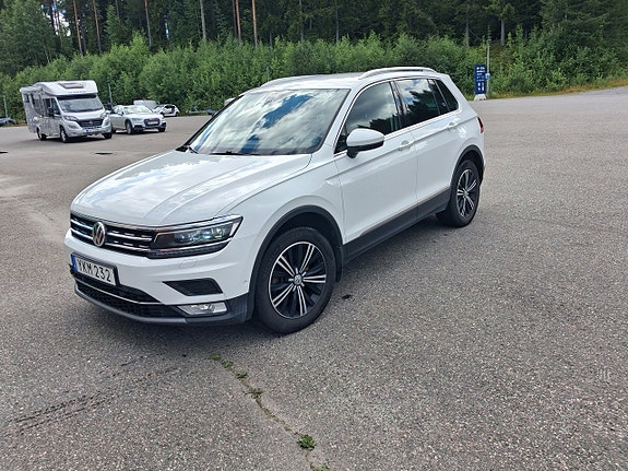 Volkswagen Tiguan 3 of 5