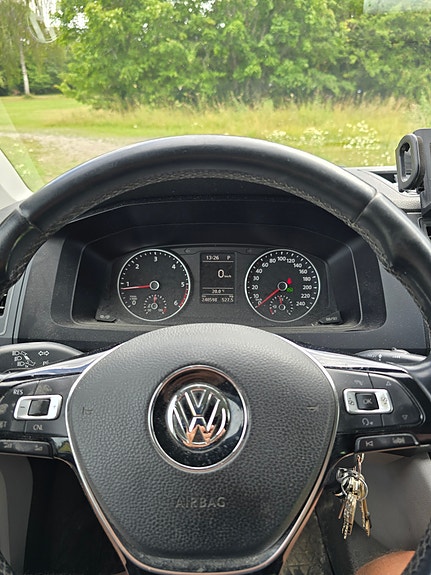 Volkswagen Transporter 6 of 8