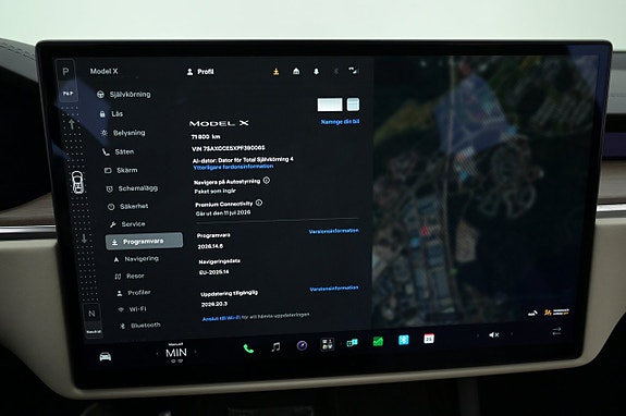 Tesla Model X 11 of 27