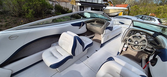 Crownline 225 BR (Bow Rider) 2002 4 of 9
