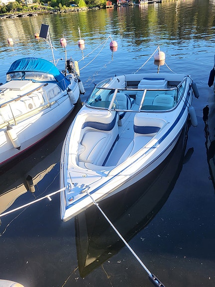 Crownline 225 BR (Bow Rider) 2002 8 of 9