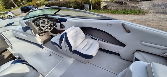 Crownline 225 BR (Bow Rider) 2002 3 of 9