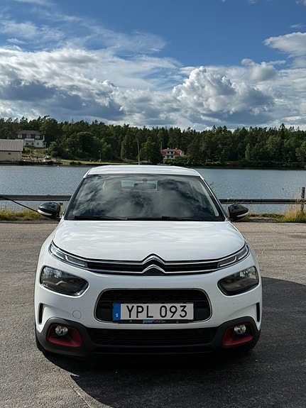 Citroen C4 Cactus 2 of 8