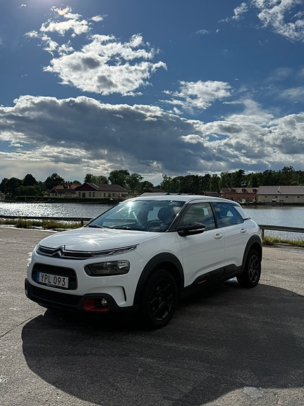 Citroen C4 Cactus 3 of 8