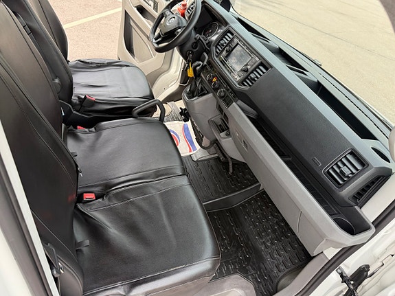 Volkswagen Crafter 13 of 17