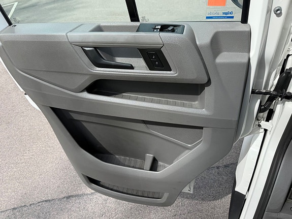 Volkswagen Crafter 17 of 17