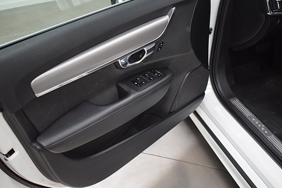 Volvo V90 13 of 22