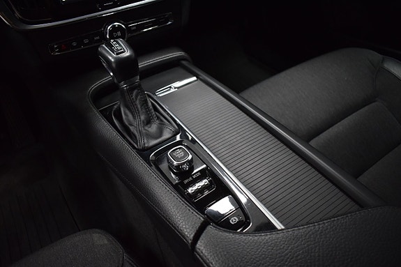 Volvo V90 17 of 22