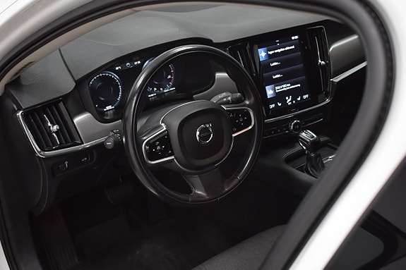 Volvo V90 12 of 22