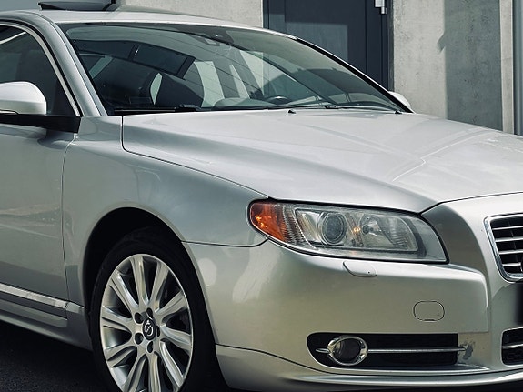 Volvo S80 4 of 19