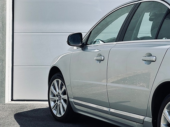 Volvo S80 11 of 19