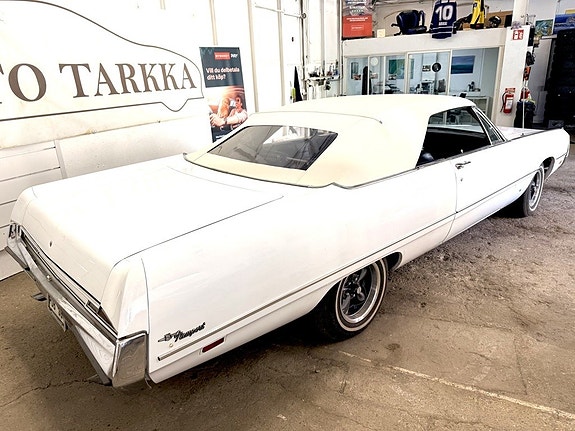 Chrysler Newport 7 of 20
