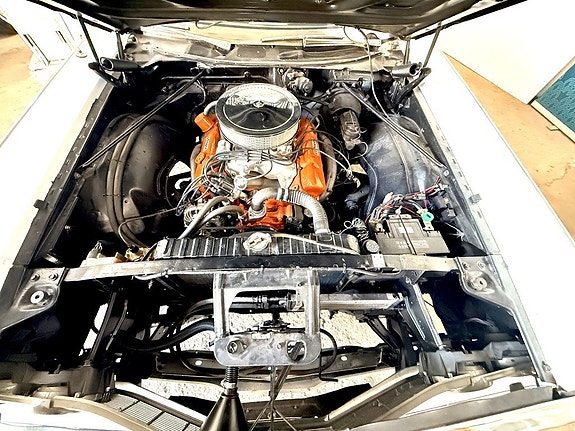 Chrysler Newport 17 of 20