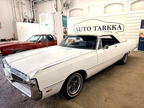 Chrysler Newport 2 of 5