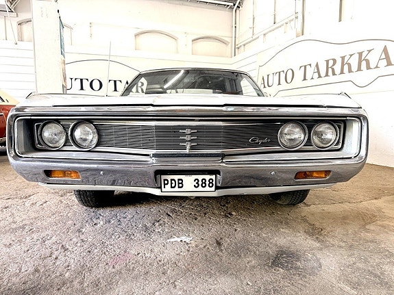 Chrysler Newport 3 of 5