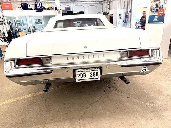 Chrysler Newport 8 of 20
