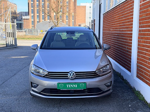 Volkswagen Golf Sportsvan 8 of 30