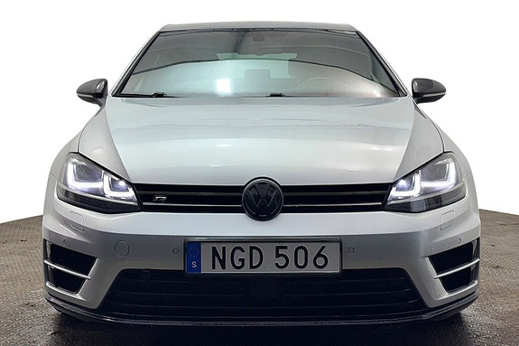Volkswagen Golf VII 3 of 30