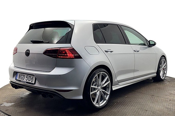 Volkswagen Golf VII 6 of 30