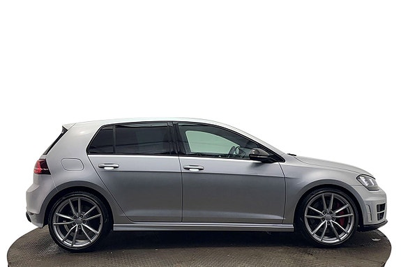 Volkswagen Golf VII 5 of 30