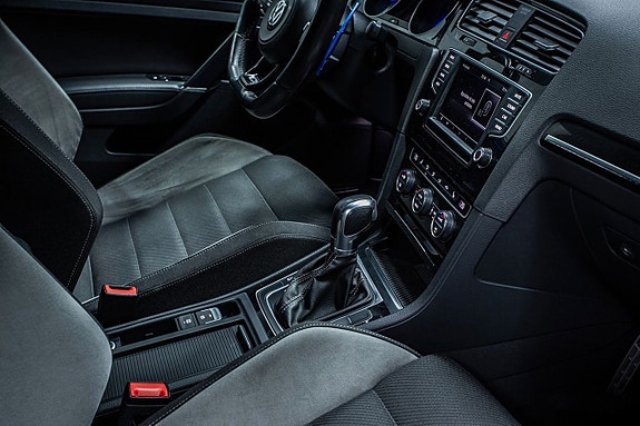 Volkswagen Golf VII 15 of 30