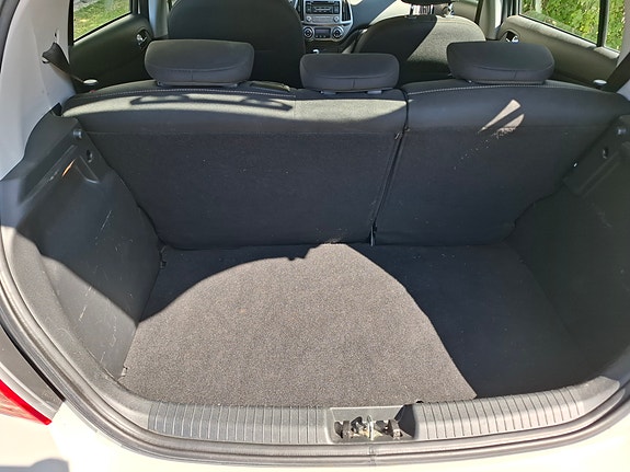 Hyundai i20 7 of 13