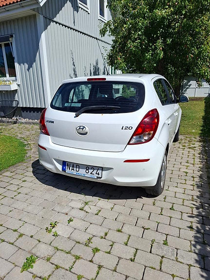 Hyundai i20 3 of 5