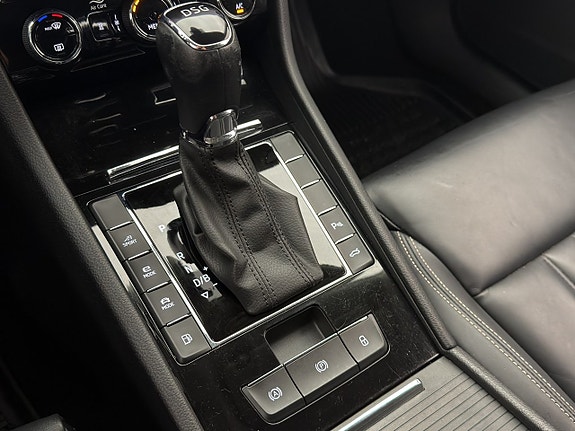 Skoda Superb 27 of 30
