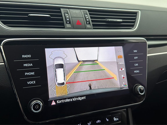Skoda Superb 21 of 30