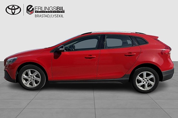 Volvo V40 Cross Country 3 of 5