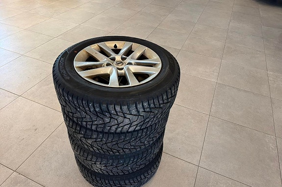 Volvo V40 Cross Country 12 of 12