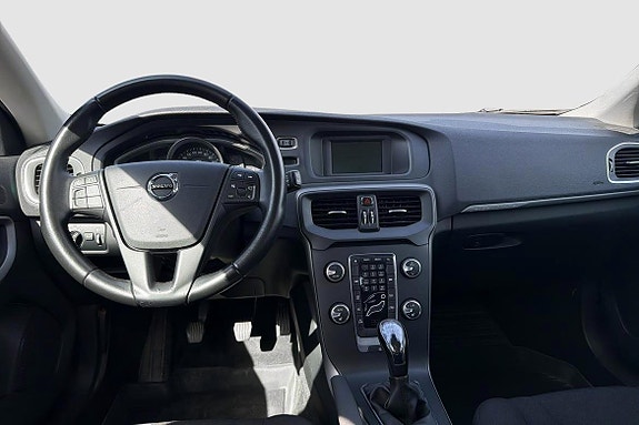 Volvo V40 Cross Country 9 of 12