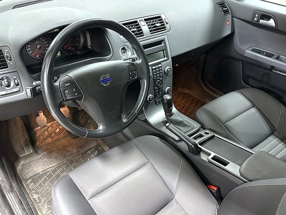 Volvo S40 6 of 19