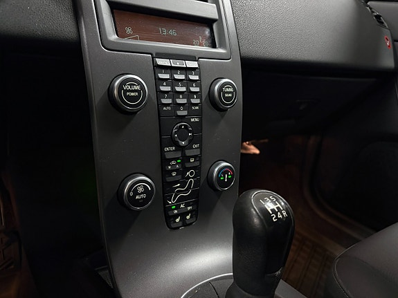 Volvo S40 10 of 19
