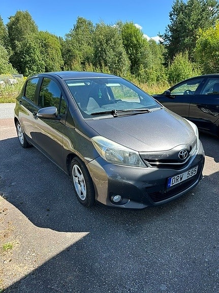 en Toyota Yaris 2013
