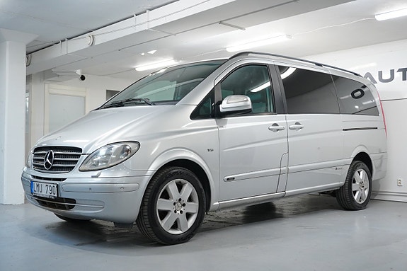 Mercedes-Benz Viano 2 of 5