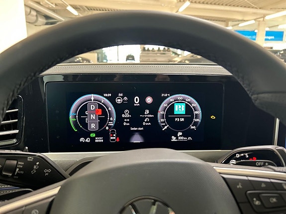 Volkswagen Passat 14 of 17