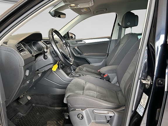 Volkswagen Tiguan 9 of 15