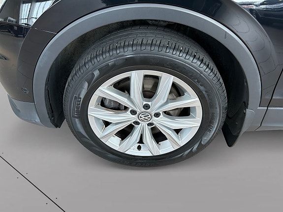 Volkswagen Tiguan 14 of 15