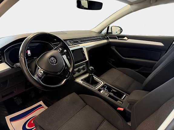 Volkswagen Passat 5 of 5