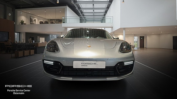 Porsche Panamera 8 of 14