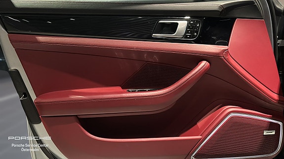 Porsche Panamera 6 of 14
