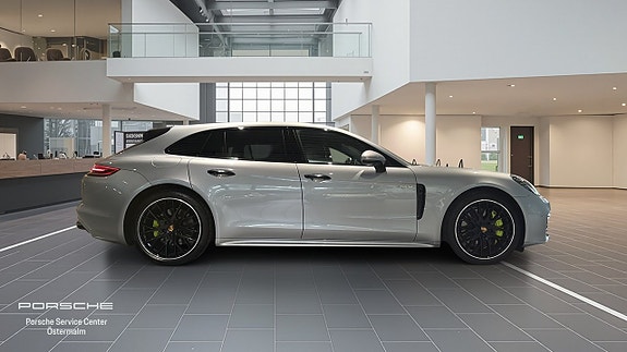 Porsche Panamera 12 of 14