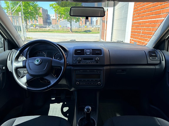Skoda Fabia 12 of 16