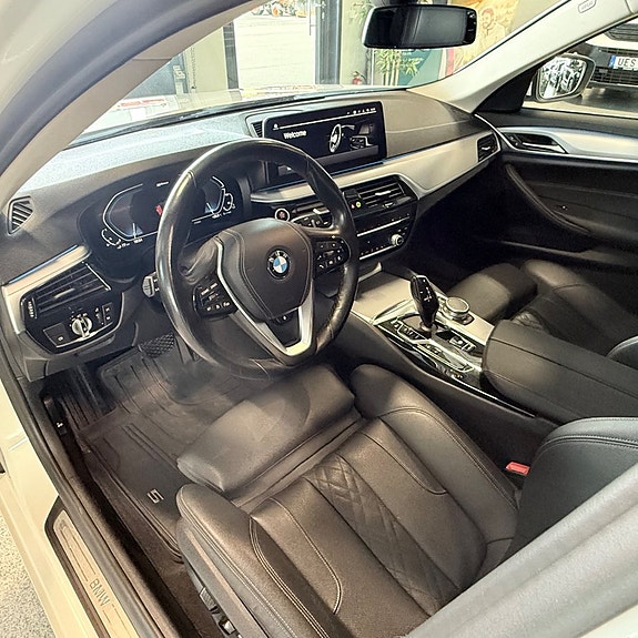 BMW 530e 14 of 20