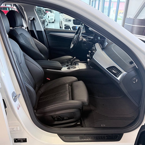BMW 530e 20 of 20